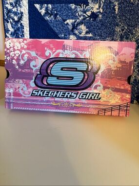 Skechers Girl Pink and Blue Kids Sneakers Box